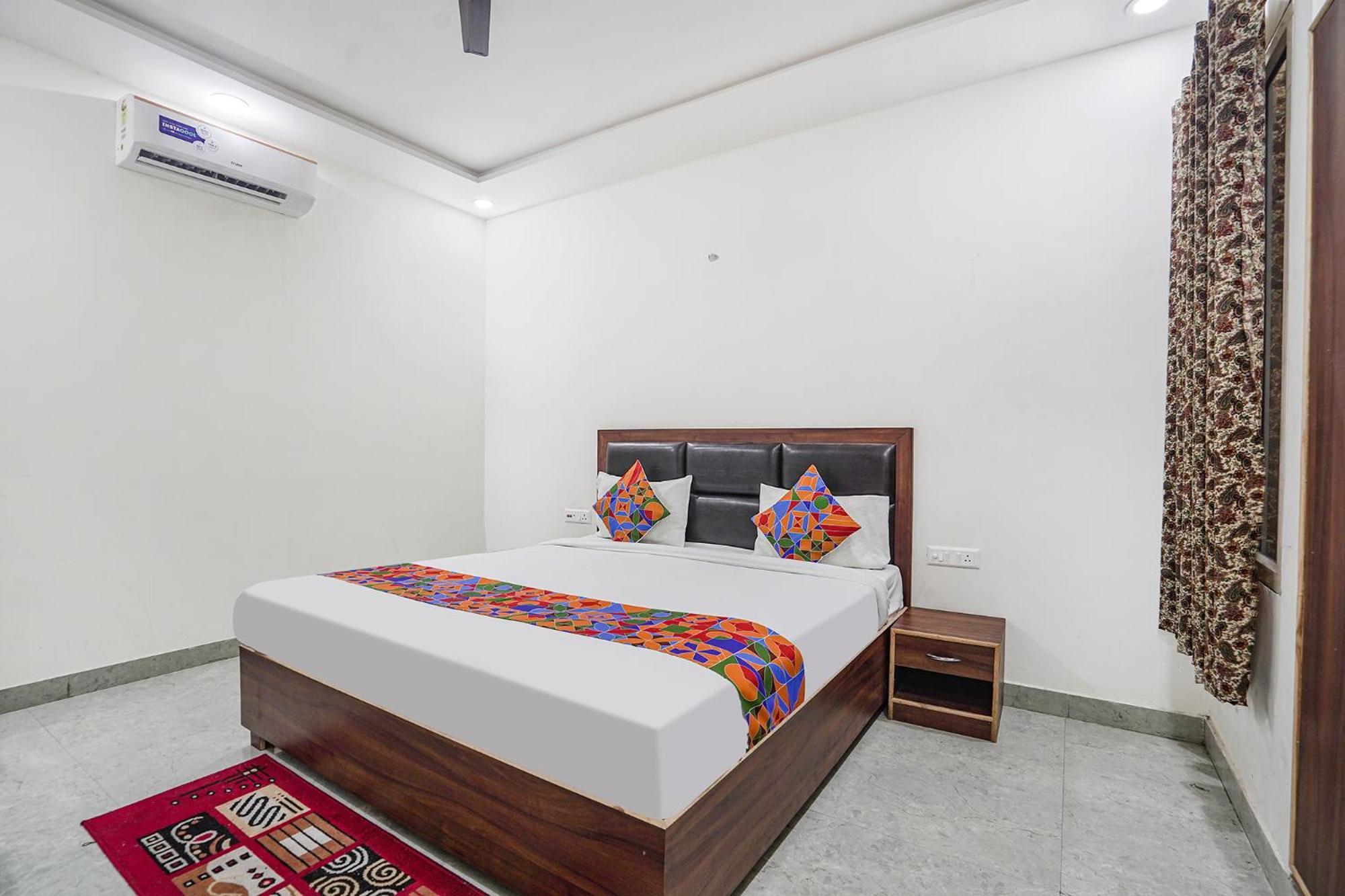 Fabhotel Akash Inn Агра Екстериор снимка